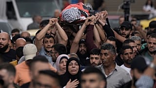 تشييع الشاب الذي قتله الجيش الإسرائيلي 