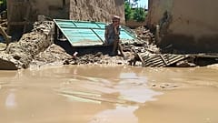 Mehr als 300 Tote nach Regenfällen und Überschwemmungen