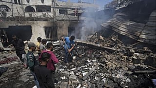 غارة إسرائيلية على مدرسة تابعة للأونروا في مخيم النصيرات
