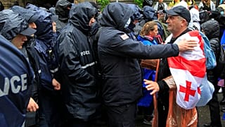 Διαδηλώσεις κατά του αποκαλούμενου ρωσικού νόμου στην Τιφλίδα
