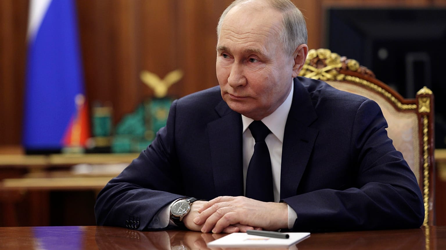 Вечером 14 мая президент РФ Владимир Путин встретился с новым составом кабмина