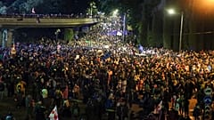 Der georgische Ministerpräsident Irakli Kobachidse hat beteuert, das Gesetz über ausländische Einflussnahme würde Georgiens Chancen auf einen EU-Beitritt erhöhen. 