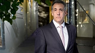 مایکل کوهن، وزیر سابق دونالد ترامپ در راه دادگاه منتهن برای شهادت علیه رئیس جمهوری پیشین ایالات متحده