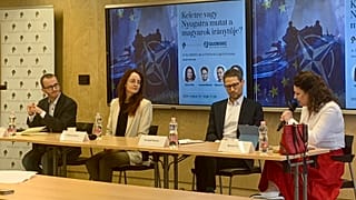 Németh Ferenc (Magyar Külügyi Intézet), Takácsy Dorka, Hunyadi Bulcsú (Political Capital) és Benyó Rita moderátor a budapesti panelbeszélgetésen - 2024.05.15.