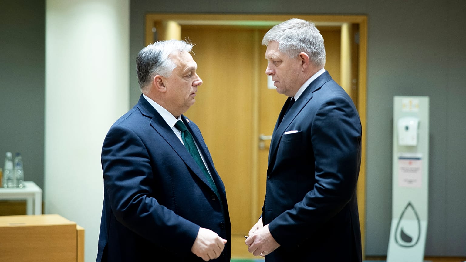 Orbán és Fico Brüsszelben 2024 februárjában