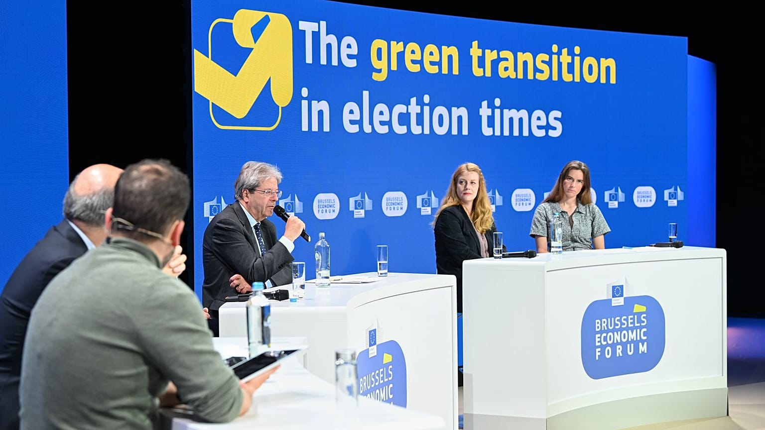 Podiumsteilnehmer auf dem Brüsseler Wirtschaftsforum 2024, 16. Mai