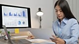Профессионалам предлагается освоить навыки искусственного интеллекта, чтобы обеспечить свою карьеру на будущем рынке труда