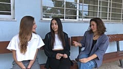 Jeunes électrices grecques, à Athènes, Grèce, mai 2024.
