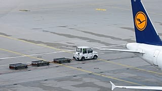 Flugzeug der Lufthansa auf dem Flughafen München. 27. April 2016