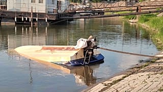 Le hors-bord à l'origine de la collision a été repêché dans le Danube par les sauveteurs.