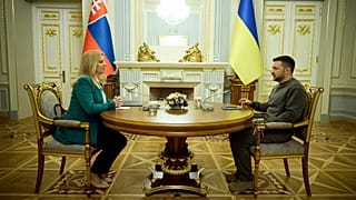La presidente della Slovacchia Zuzana Caputova e il presidente dell'Ucraina Volodymyr Zelensky a Kiev, in Ucraina, 10 maggio 2024