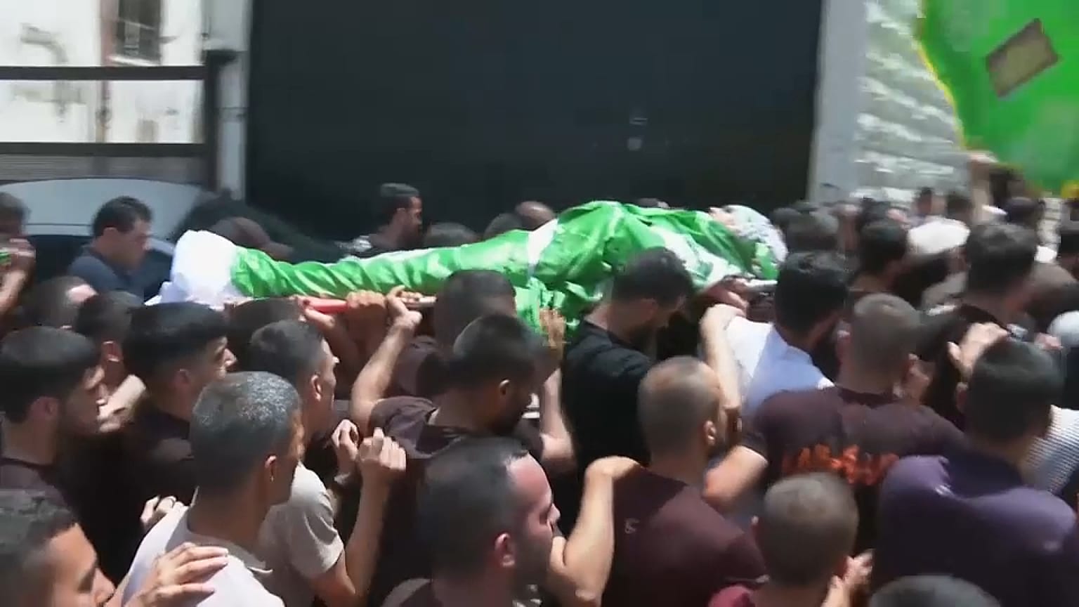 تشييع المدرس الفلسطيني علام جرادات في جنين 