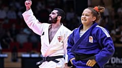 Le Géorgien Tato Grigalashvili a remporté son troisième titre mondial en -81 kg, et la Néerlandaise Joanne Van Lieshout a créé la surprise chez les -63 kg.
