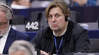Maximilian Krah, du parti d'extrême droite "Alternative pour l'Allemagne", lors d'une session au Parlement européen à Strasbourg, France, le 23 avril 2024