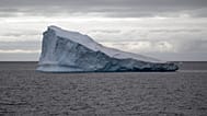 صورة تعبيرية لجبل جليدي يطفو في مضيق برانسفيلد، أنتاركتيكا