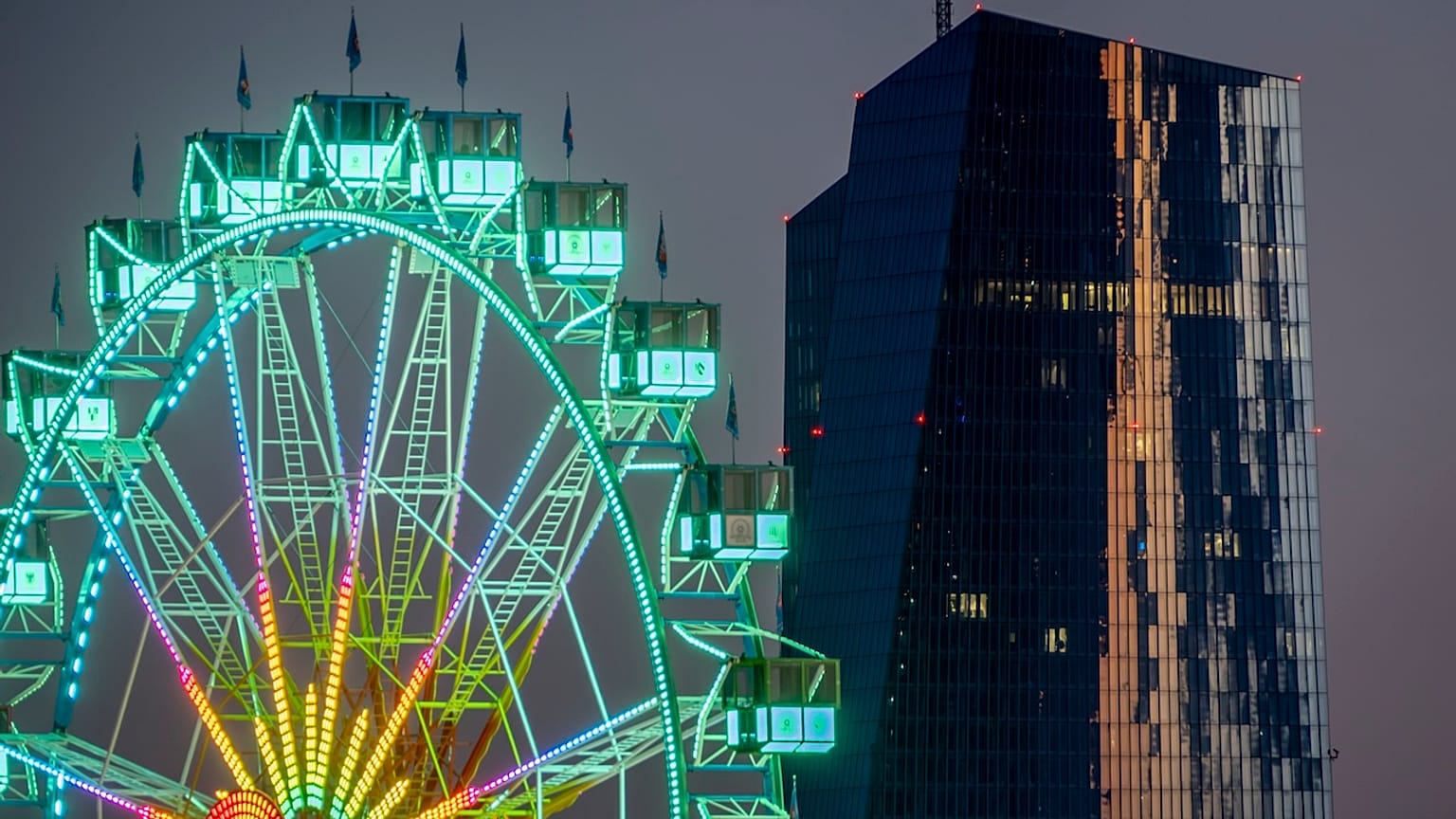 A ferris wheel pictured near the European Central Bank in Frankfurt, Germany