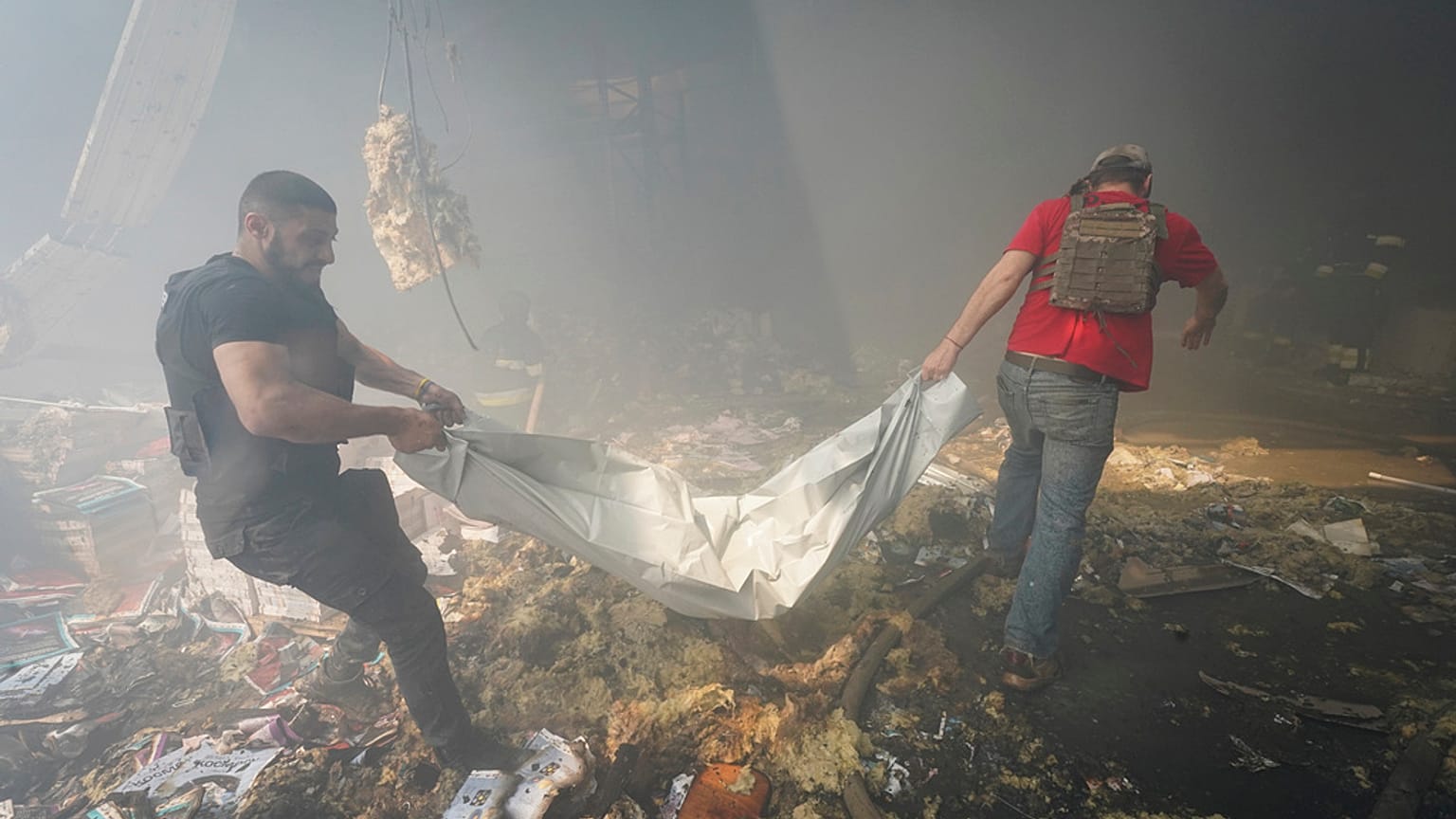 Destruição após ataque ucraniano com mísseis na Crimeia ocupada