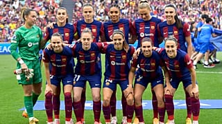  فريق برشلونة قبل المباراة النهائية لدوري أبطال أوروبا لكرة القدم للسيدات بين نادي برشلونة وأولمبيك ليون في ملعب سان ماميس في بلباو، إسبانيا،  25 مايو 2024