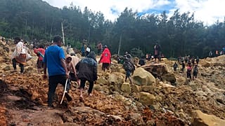 Papua Yeni Gine'de toprak kayması
