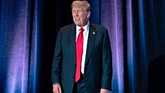 Le candidat républicain à la présidence, l'ancien président Donald Trump, s'exprime lors de la convention nationale libertarienne au Washington Hilton à Washington, 25.05.2024