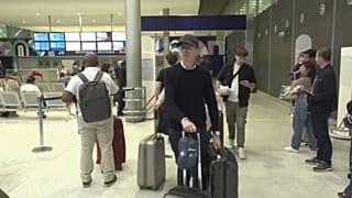 Los turistas llegan a Francia. Vídeo de AP