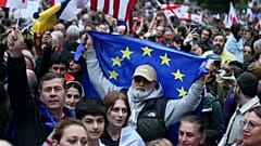 Demonstrationen vergangenen Sonntag in Tiflis gegen das Gesetz zu "ausländischem Einfluss"