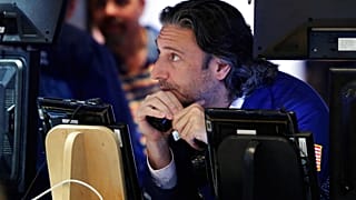 A kép illusztráció (egy New York-i bróker)