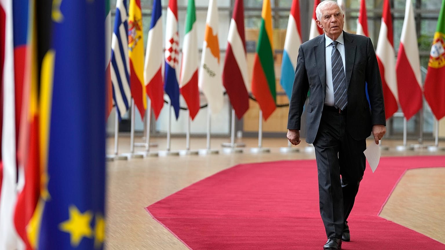 L'Alto rappresentante dell'Ue Josep Borrell al Consiglio dei ministri degli Esteri a Bruxelles