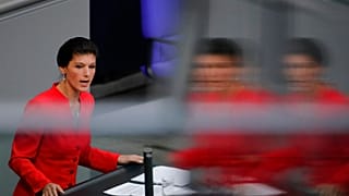 L'actuelle députée allemande Sahra Wagenknecht pourrait devenir le leader d'un groupe politique de gauche radicale au Parlement européen.