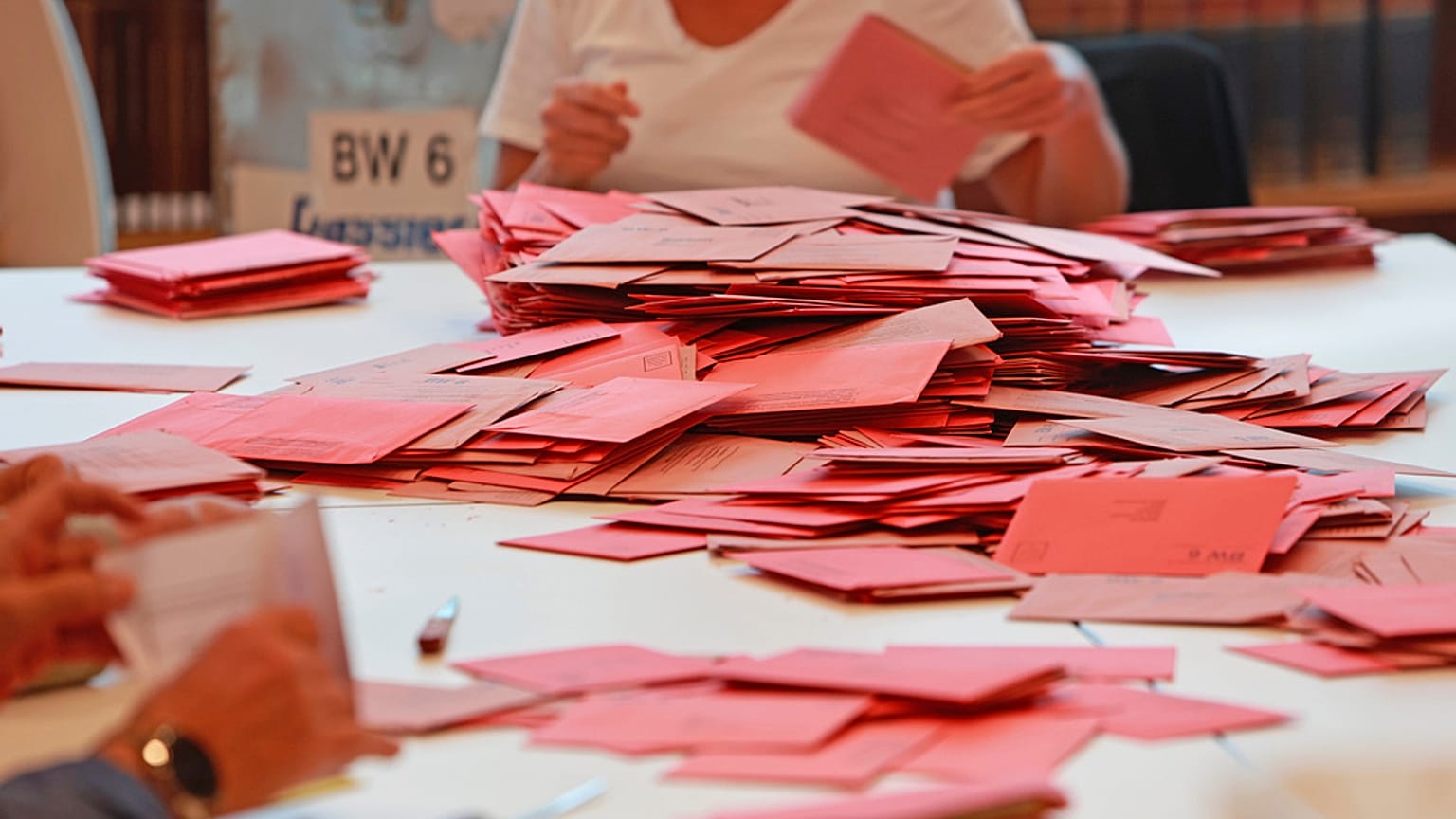 Le vote par correspondance désormais possible en Grèce pour les élections européennes. Une mesure voulue par le gouvernement pour faire baisser l'abstention.