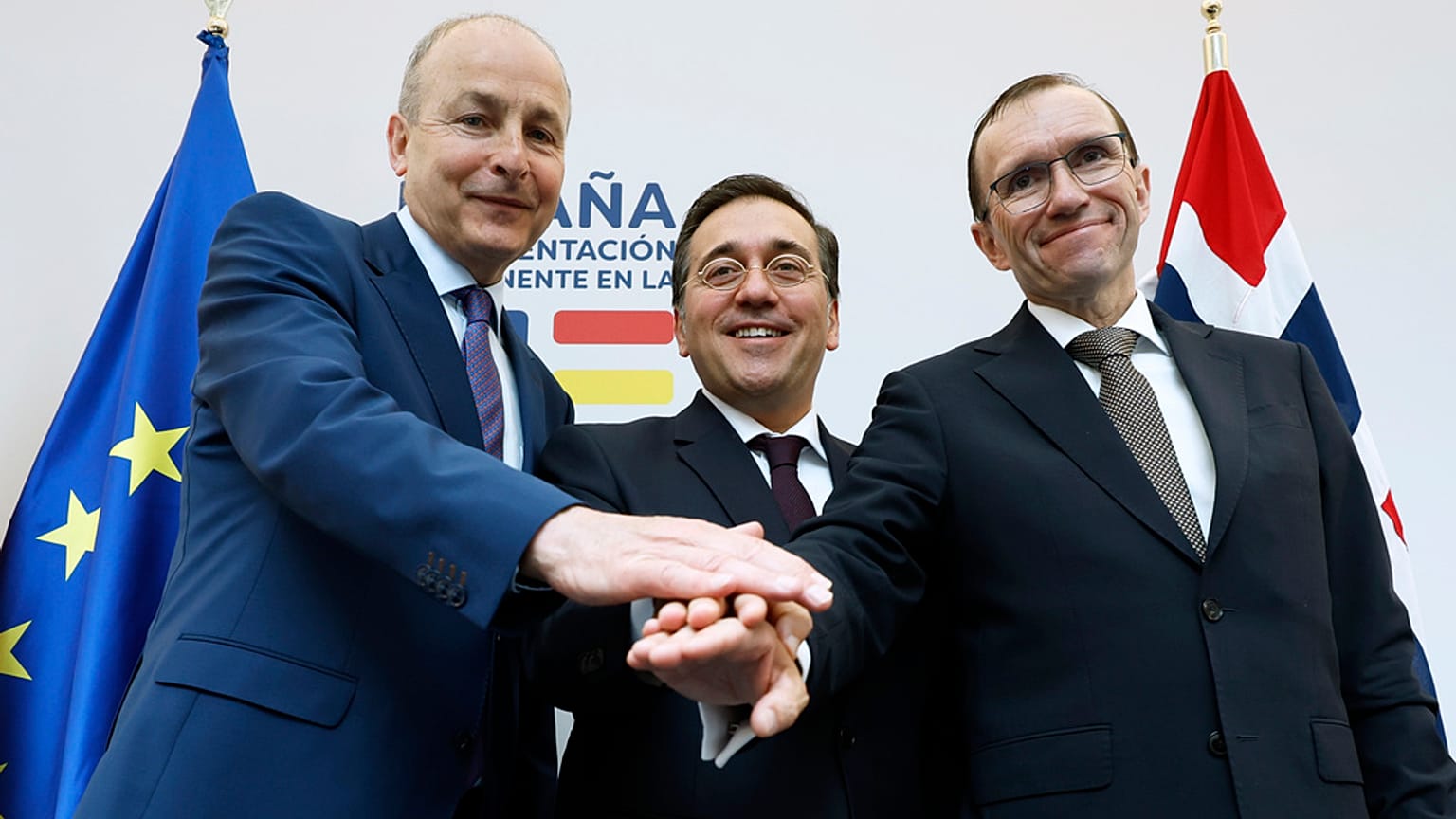 Norveç Dışişleri Bakanı Espen Barth Eide, İspanya Dışişleri Bakanı Jose Manuel Albares Bueno ve İrlanda Dışişleri Bakanı Micheal Martin
