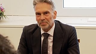 O Ντικ Σχοφ, πρώην επικεφαλής της υπηρεσίας πληροφοριών της Ολλανδίας και υποψήφιος πρωθυπουργός