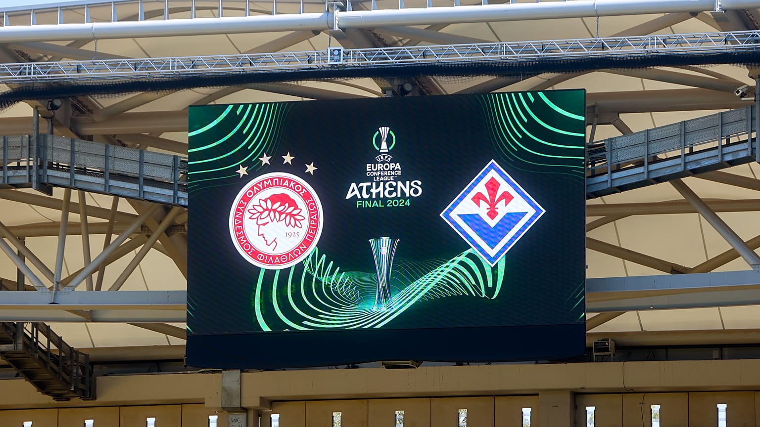 ΣΤΑ ΧΡΩΜΑΤΑ ΤΟΥ ΤΕΛΙΚΟΥ Η «ΑΕΚ ARENA»