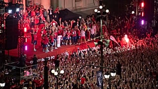 Η υποδοχή του Ολυμπιακού στον Πειραιά μετά την κατάκτηση του Conference League