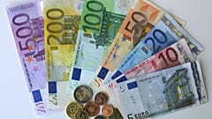  تُظهر العديد من دول أوروبا الشرقية مستويات أقل بكثير من الثروة لكل شخص بالغ