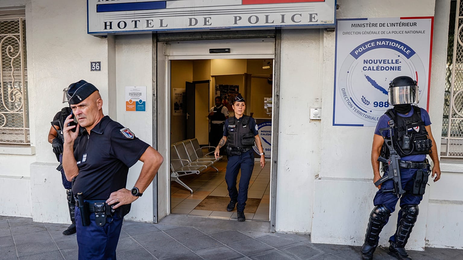 Arquivo. Polícia Francesa controla ruas de Nouméa, capital da Nova Caledónia