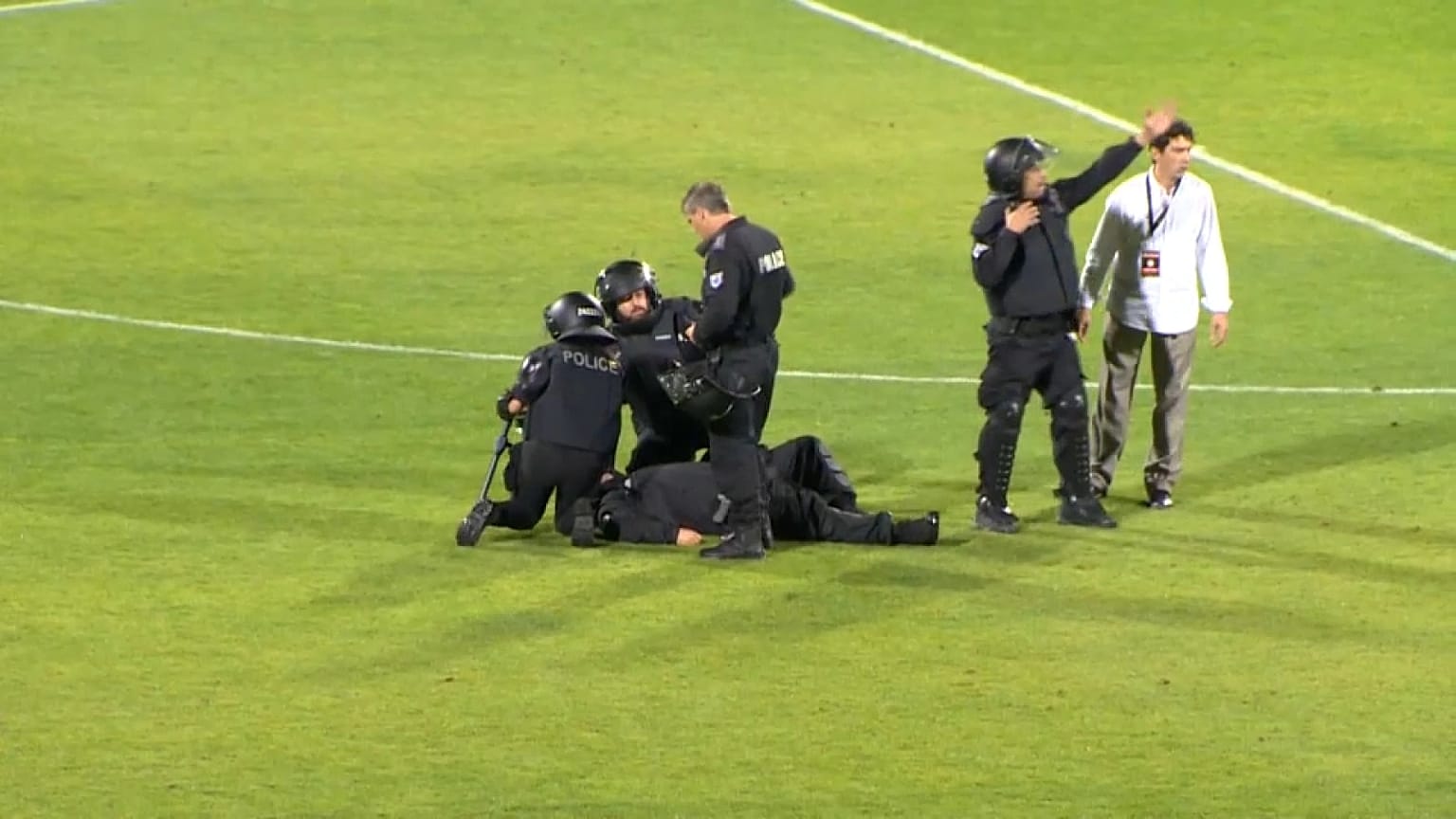 أحداث شغب في ملعب صوفيا الوطني في بلغاري