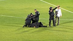 أحداث شغب في ملعب صوفيا الوطني في بلغاري
