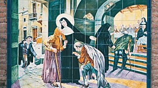 Religious art takes pride of place in many old shops according to the writers of 'La belleza común' (The Common Beauty)