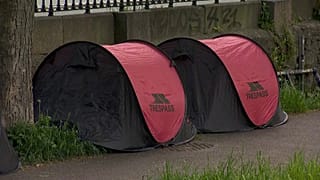 Irland kämpft schon seit Jahren gegen das unterbesetzte Gesundheitssystem und dem Wohnungsmangel.