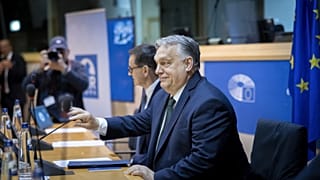 Orbán Viktor az EP egyik panelbeszélgetésen, Brüsszelben