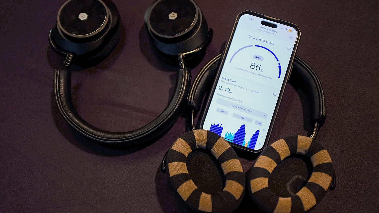 Los auriculares MW75 Neuro de Neurable, de Master &amp; Dynamic, ya se pueden encargar por 645 euros.