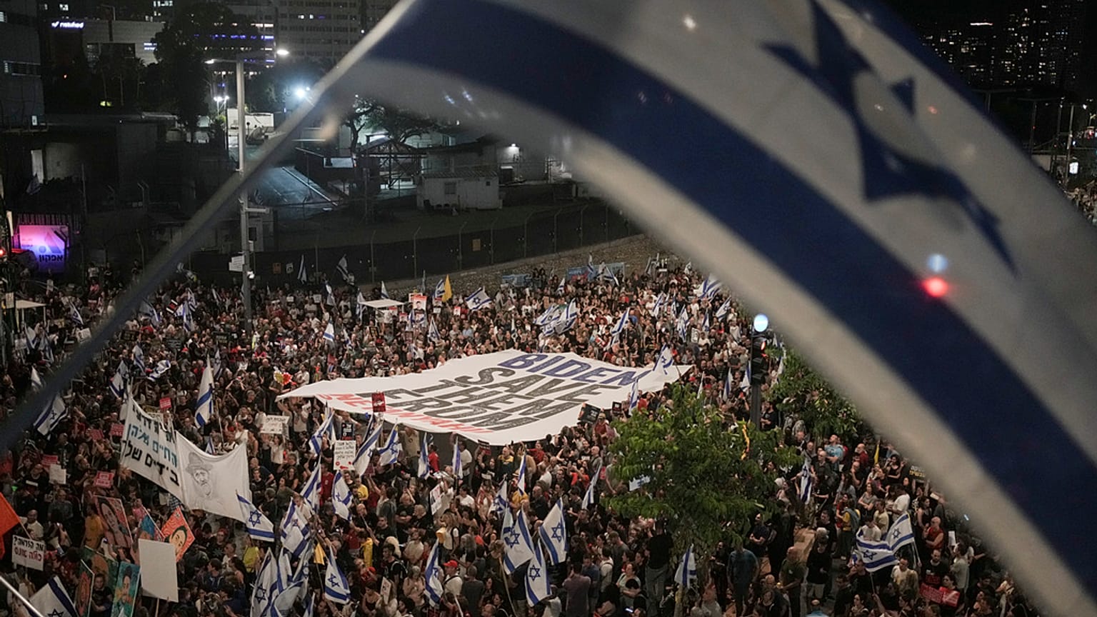 Αντικυβερνητική διαδήλωση με αίτημα τον τερματισμό του πολέμου στο Ισραήλ