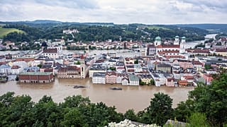 Teile der bayerischen Altstadt von Passau sind von der Donau überflutet, in Deutschland, Dienstag, 4. Juni 2024.