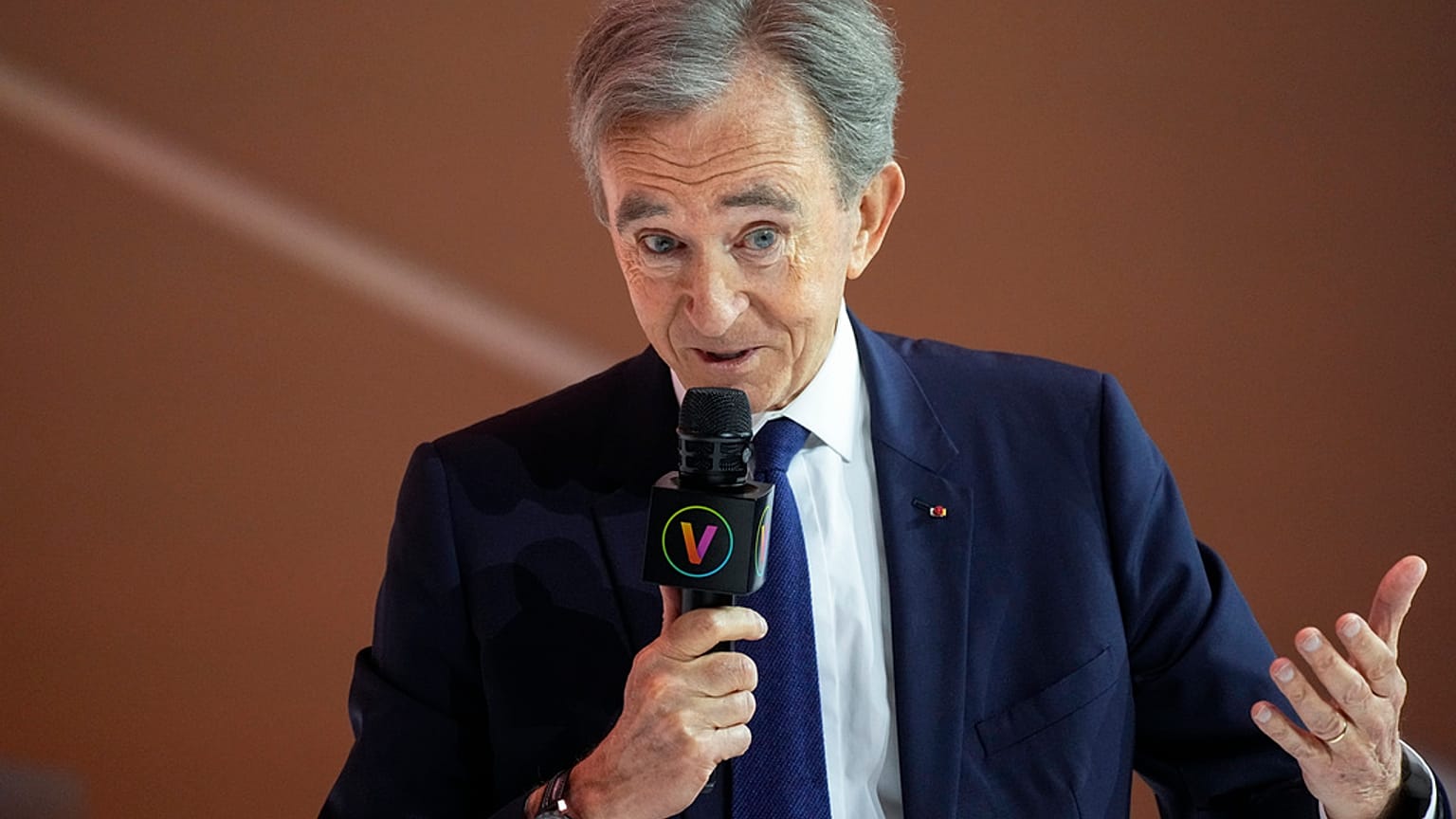 LVMH CEO'su Bernard Arnault