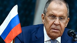 Szergej Lavrov a kongói külügyminiszterrel tartott sajtótájékoztatón