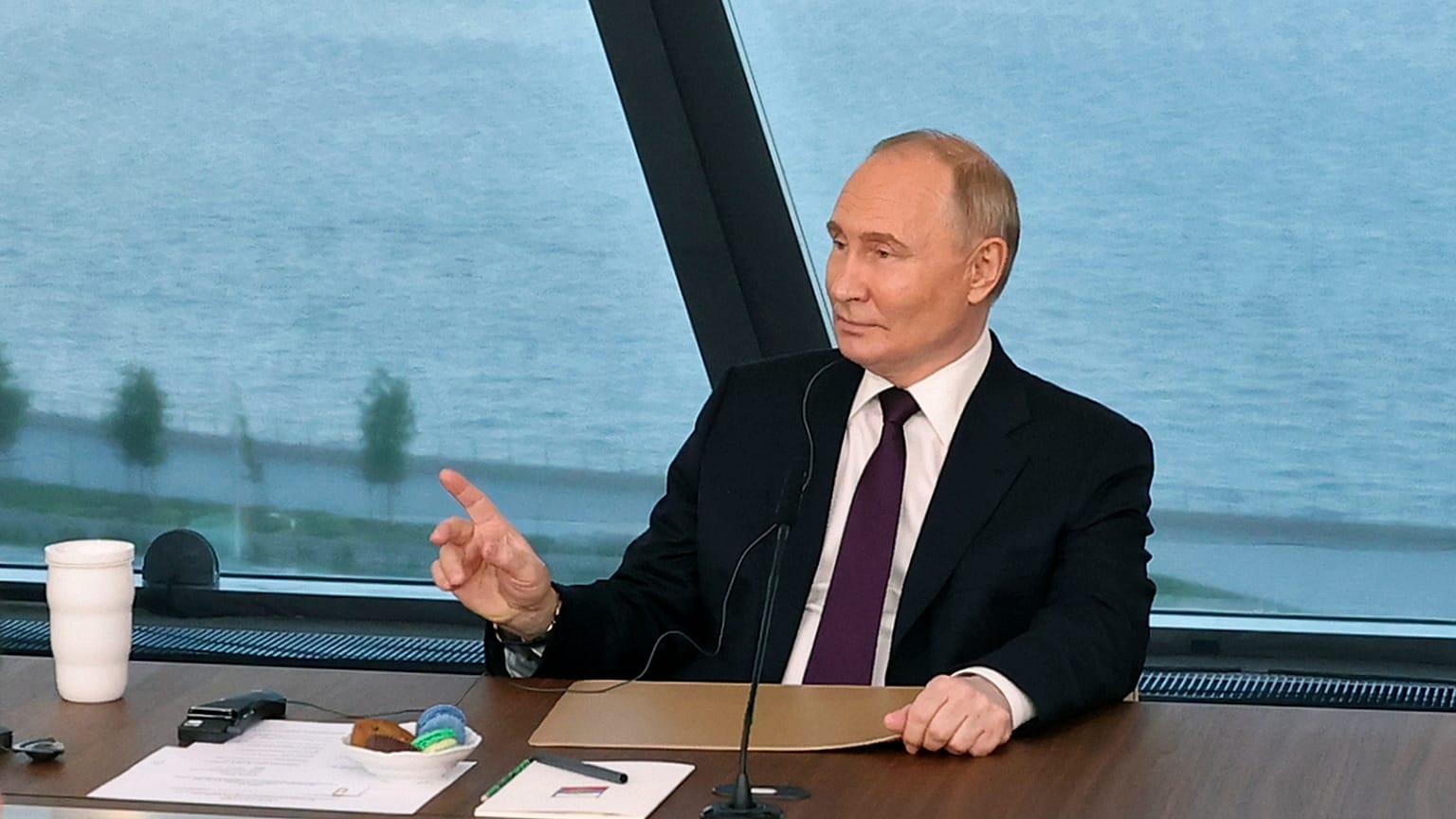 Rusya Devlet Başkanı Vladimir Putin, St. Petersburg Uluslararası Ekonomik Forumu (SPIEF) kapsamında "Lahta Center"da yabancı basının sorularını yanıtladı
