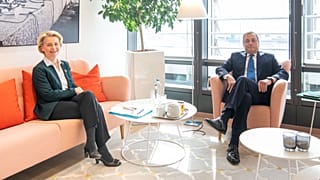 La presidente della Commissione europea Ursula von der Leyen e l'ex presidente della BCE Mario Draghi
