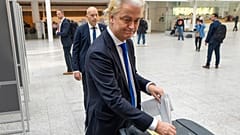 Wilders von der PVV gibt seinen Stimmzettel für die EU-Wahlen in Den Haag ab, 6. Juni 2024