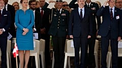Η πρωθυπουργός της Δανίας στο πλευρό του βασιλιά της χώρας από πρόσφατα επίσημη εκδήλωση